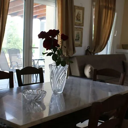 Diamond View Villas * Néa Péramos